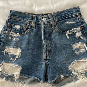 Levi’s Mid-rise shorts